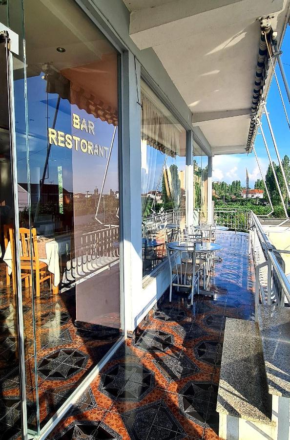Hotel Nicola Lezha Kültér fotó