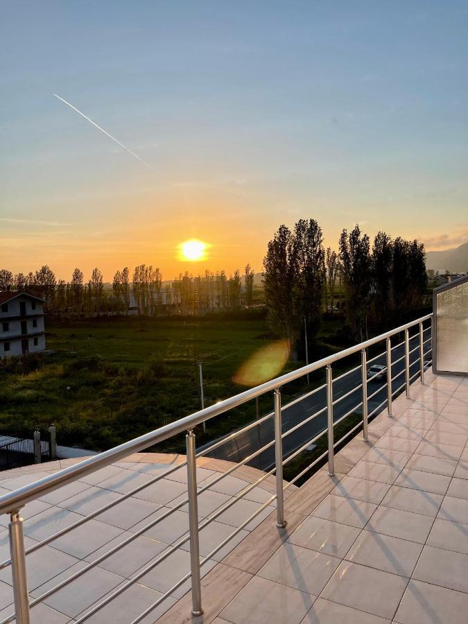 Hotel Nicola Lezha Kültér fotó