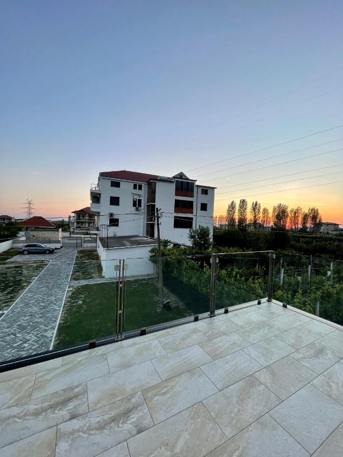 Hotel Nicola Lezha Kültér fotó