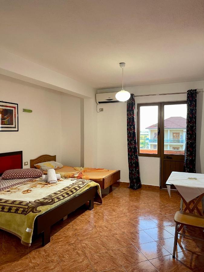 Hotel Nicola Lezha Kültér fotó