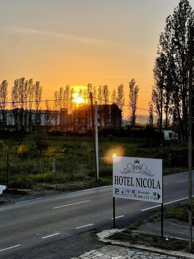 Hotel Nicola Lezha Kültér fotó